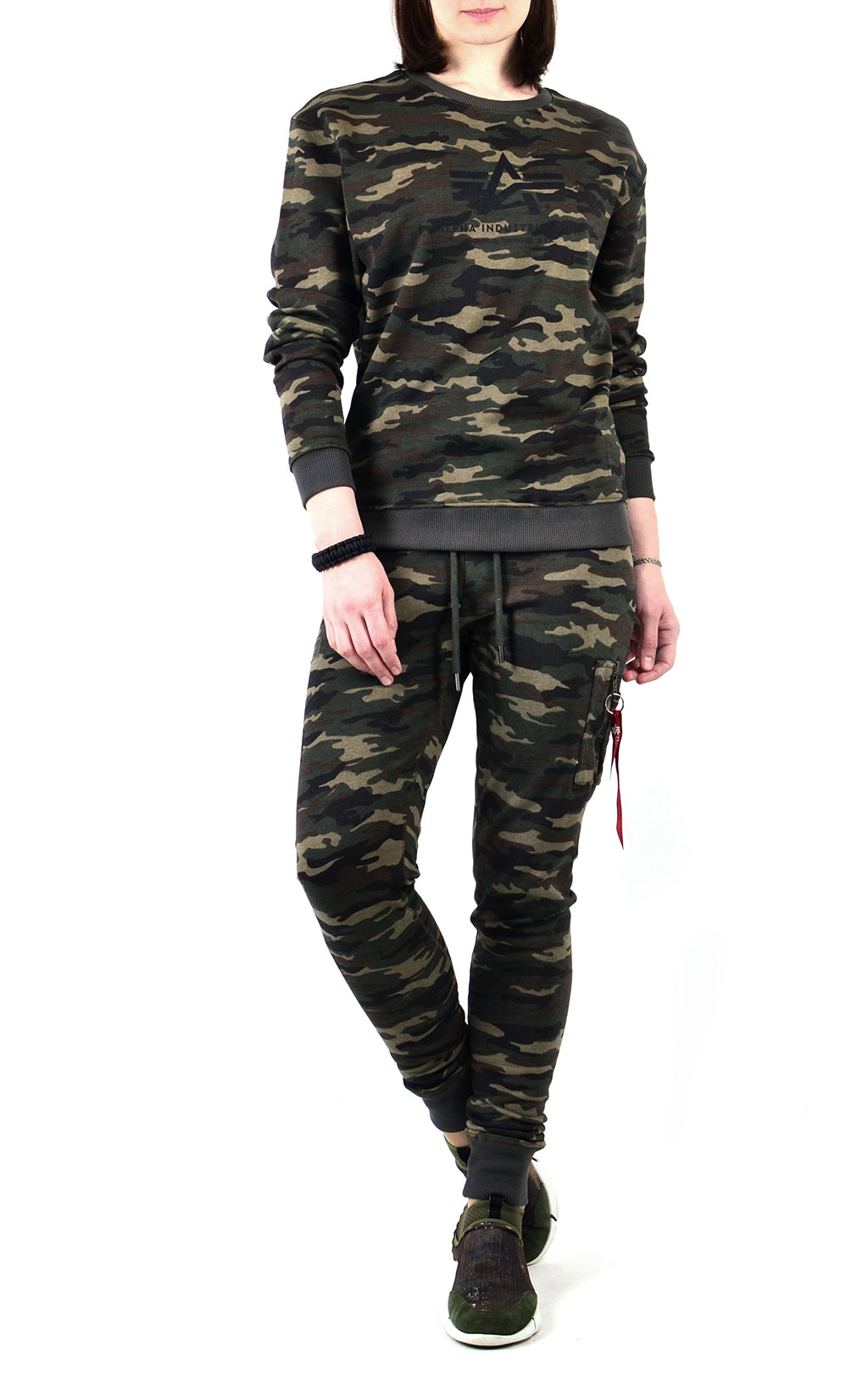 Женский свитшот ALPHA INDUSTRIES LOGO SWEATER camo woodland 65 