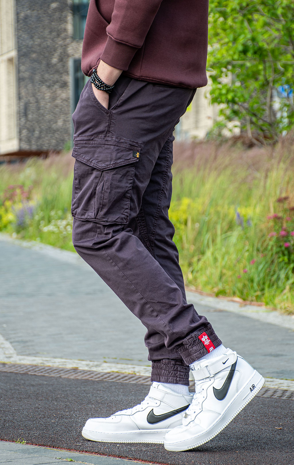 Брюки джоггеры ALPHA INDUSTRIES COTTON TWILL  JOGGER plum 