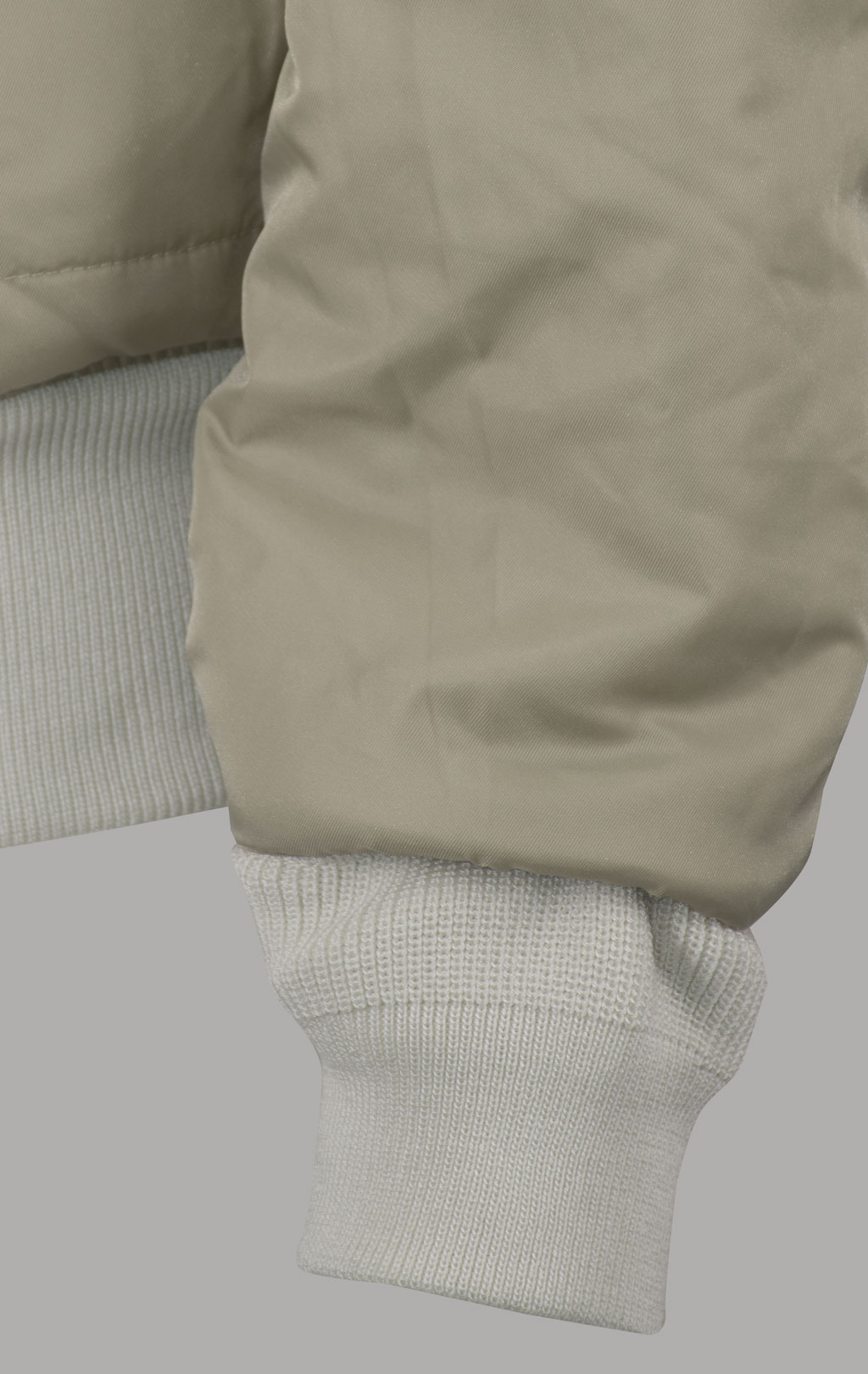 Женский бомбер ALPHA INDUSTRIES MA-1 W SS 25 m dune white 