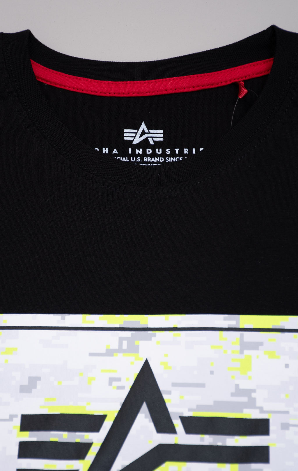 Футболка ALPHA INDUSTRIES CAMO BLOCK T black/digi white camo 