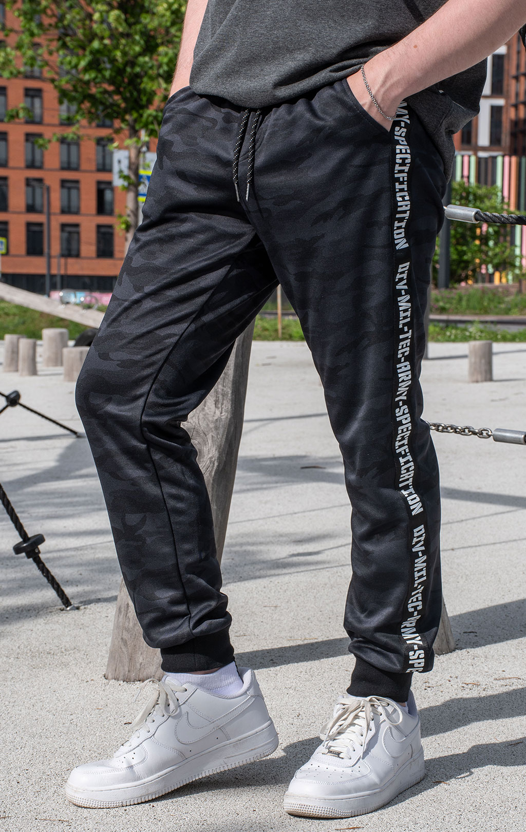 Брюки Mil-Tec спортивные DIV-MIL-TEC-ARMY dark camo 
