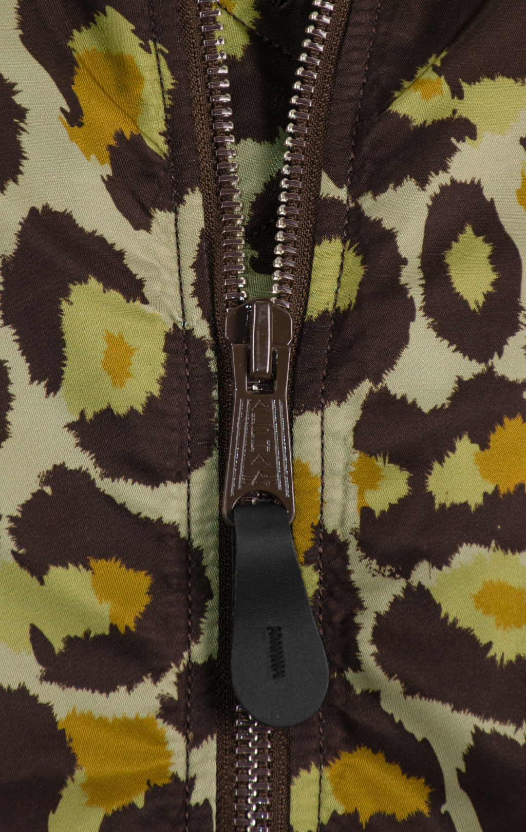 Женская куртка-бомбер лётная ALPHA INDUSTRIES CORE CAMO MA-1 olive leo camo 