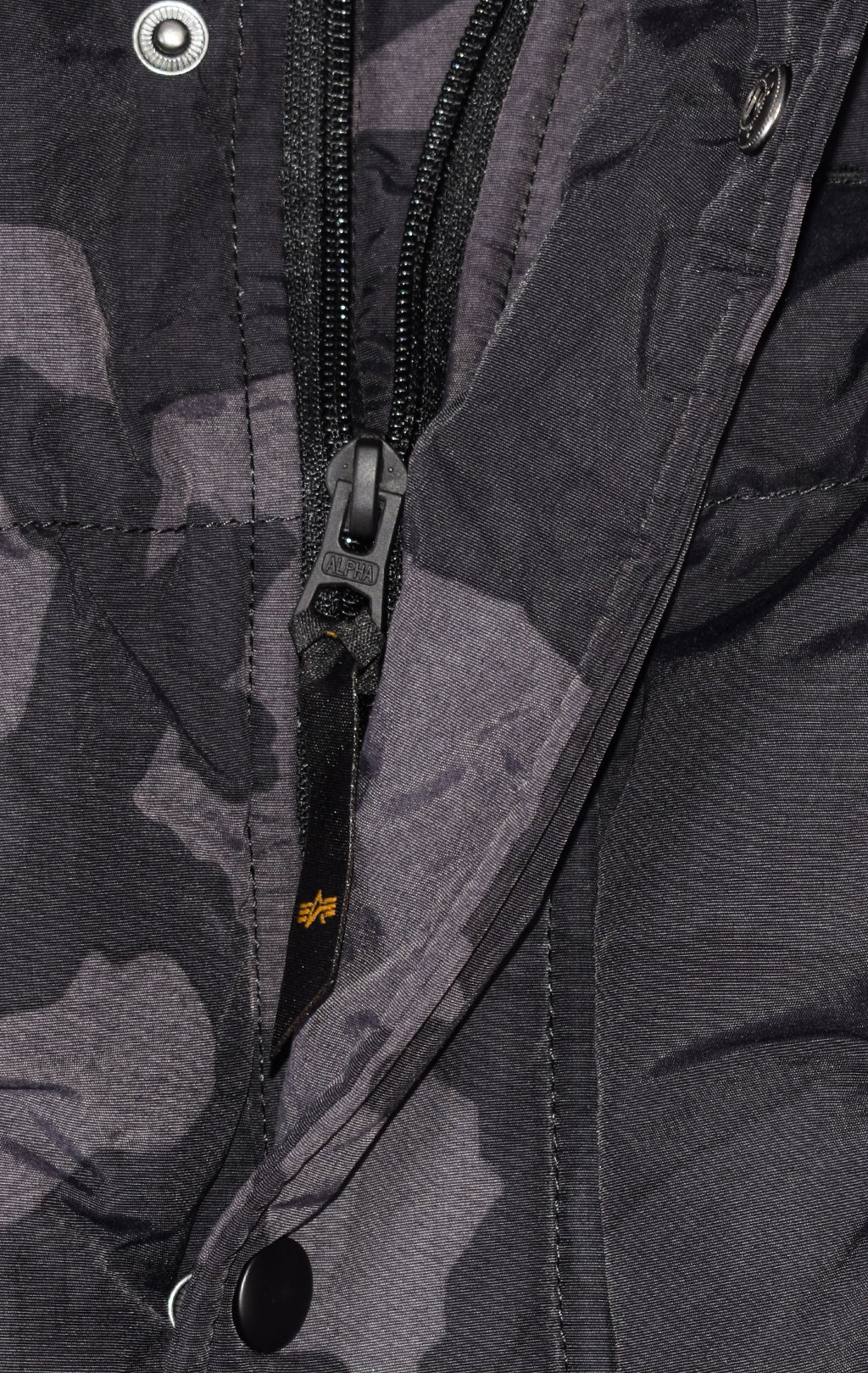 Аляска ALPHA INDUSTRIES QUILTED PARKA N-3B FW 21/22 m black woodland camo 