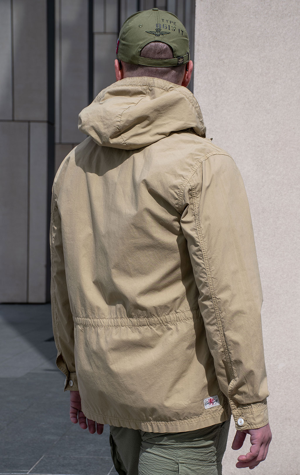 Ветровка AERONAUTICA MILITARE SS 24 m/AL sand washed (AC 020) 