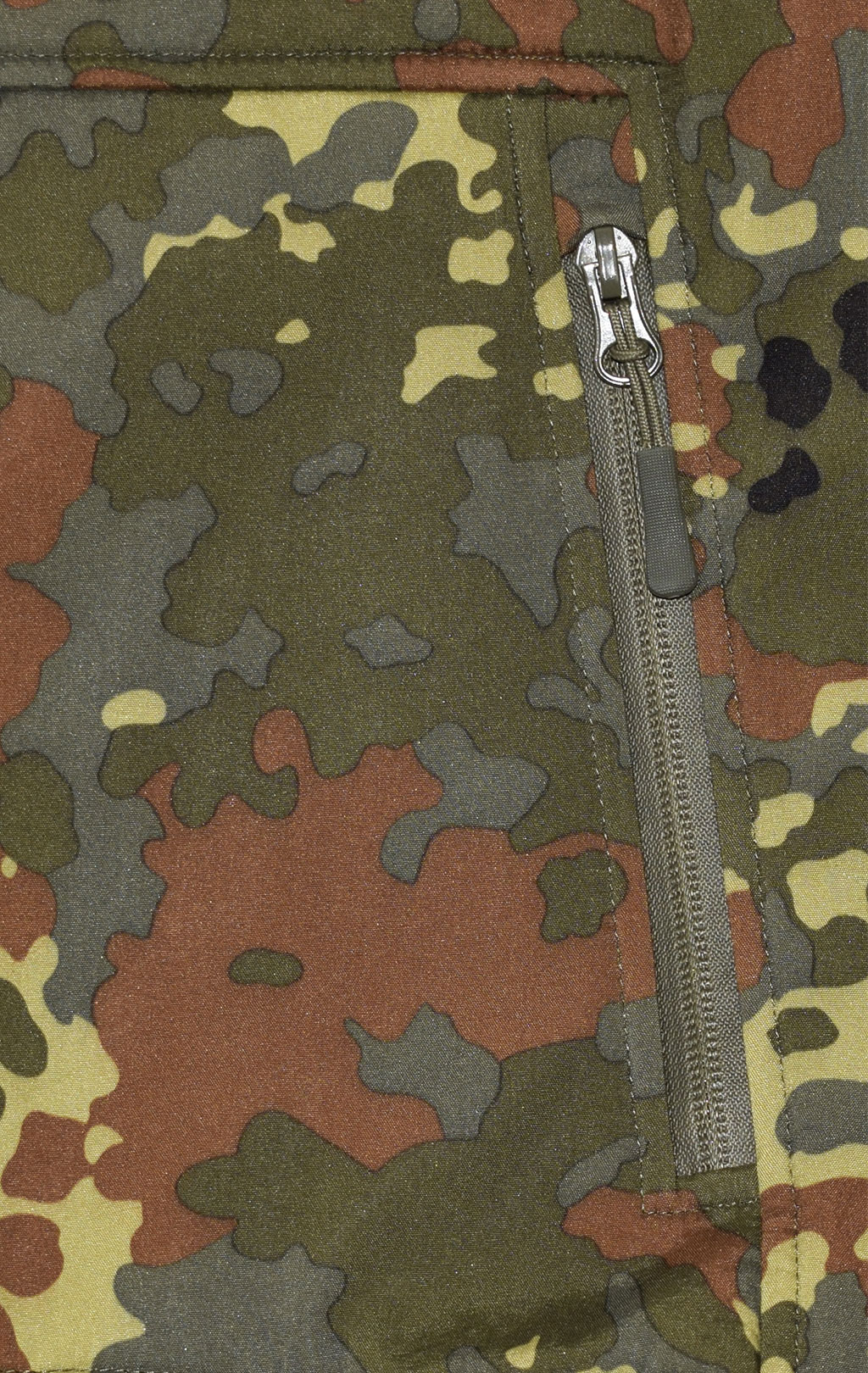 Куртка Mil-Tec Soft Shell с капюшоном flecktarn 