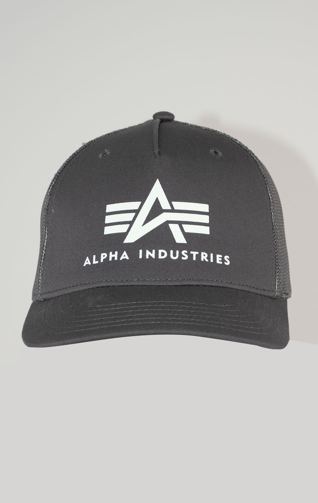 Бейсболка ALPHA INDUSTRIES BASIC TRUCKER CAP vintage grey 
