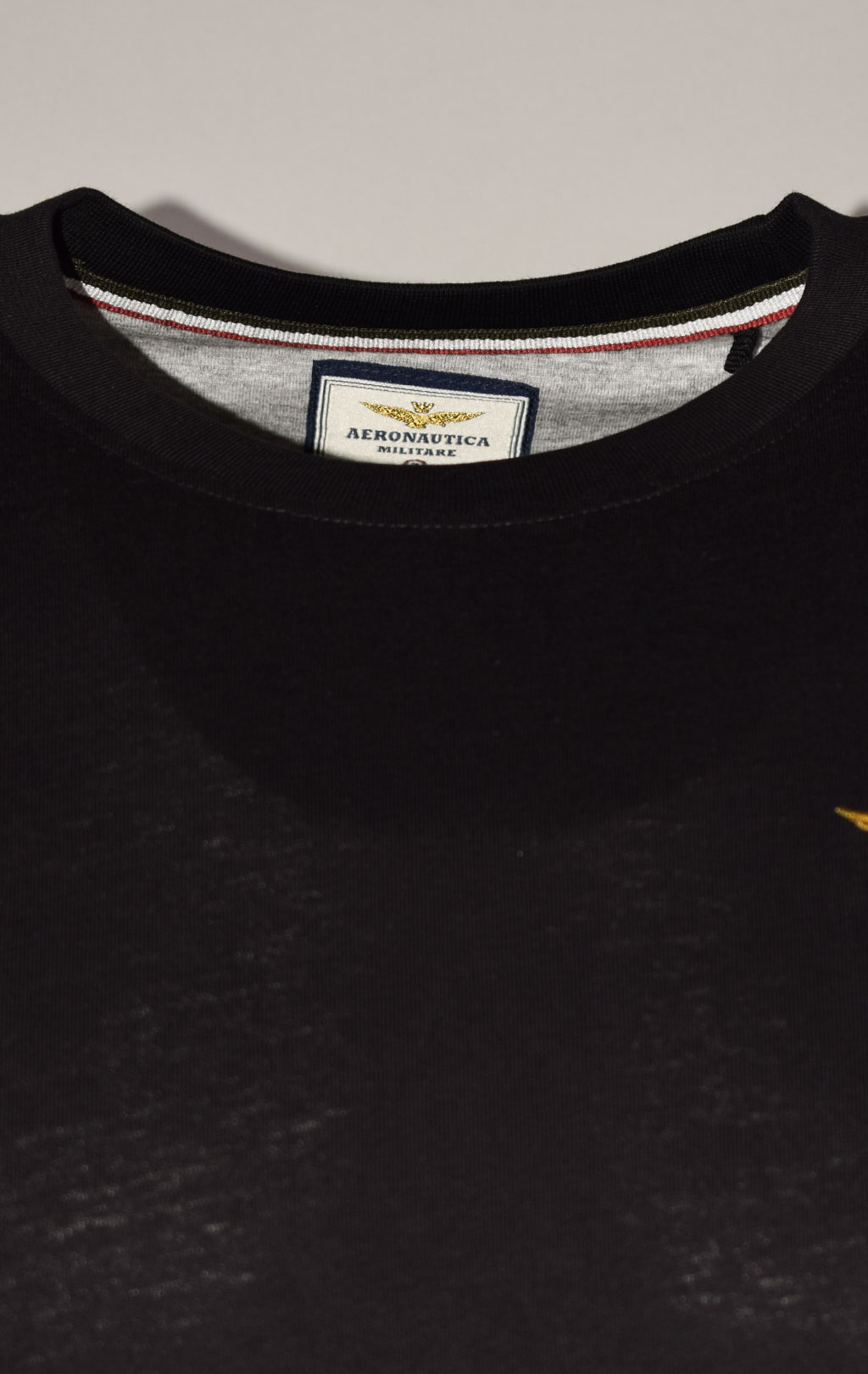 Футболка AERONAUTICA MILITARE SS 22/BD jet black (TS 1580)