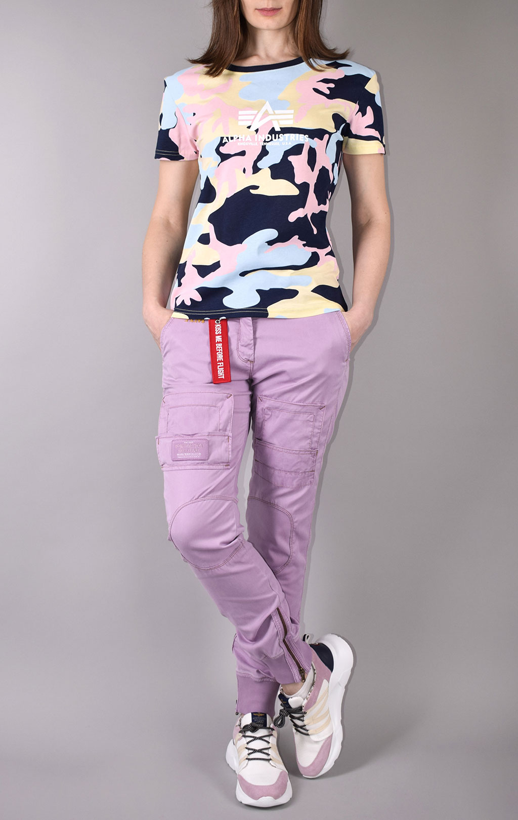 Женская футболка ALPHA INDUSTRIES NEW CAMO BASIC T navy pink camo 