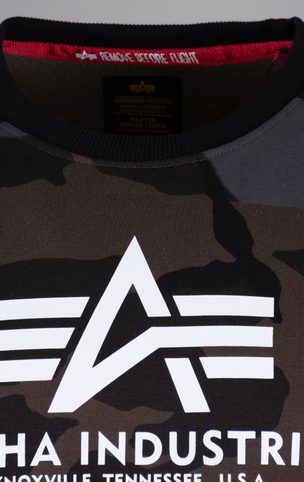 Свитшот ALPHA INDUSTRIES BASIC SWEATER black camo 