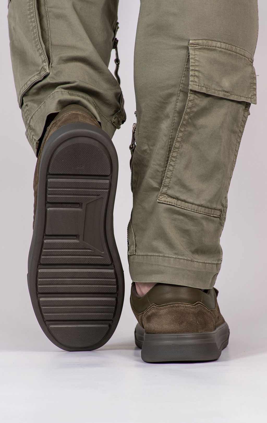 Сникеры AERONAUTICA MILITARE SS 25 m/PT oliva (SC 264) 