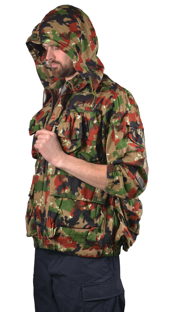 Куртка армейская с карманами сзади camo Швейцария