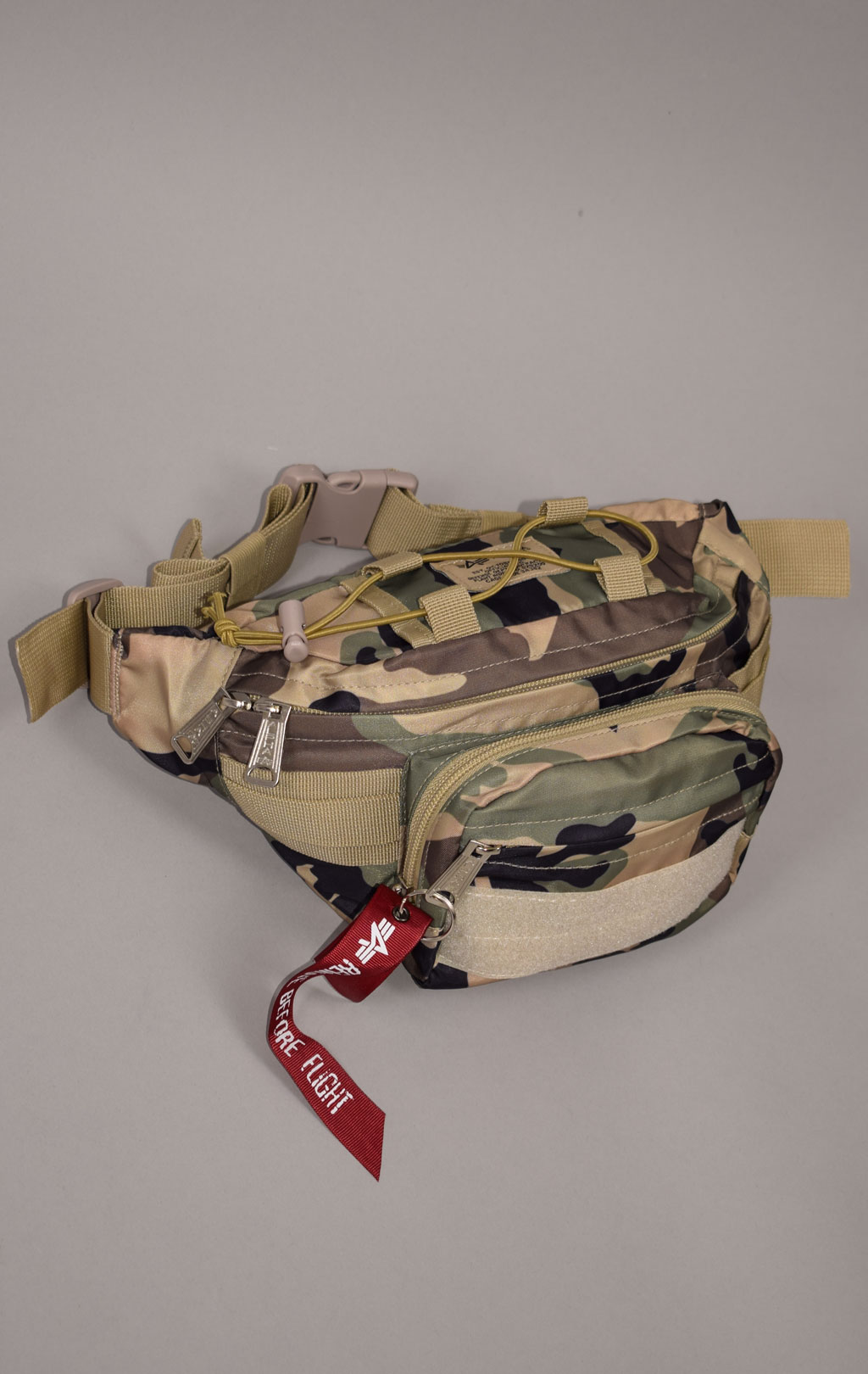 Сумка поясная ALPHA INDUSTRIES TACTICAL WAIST BAG camo woodland 65 