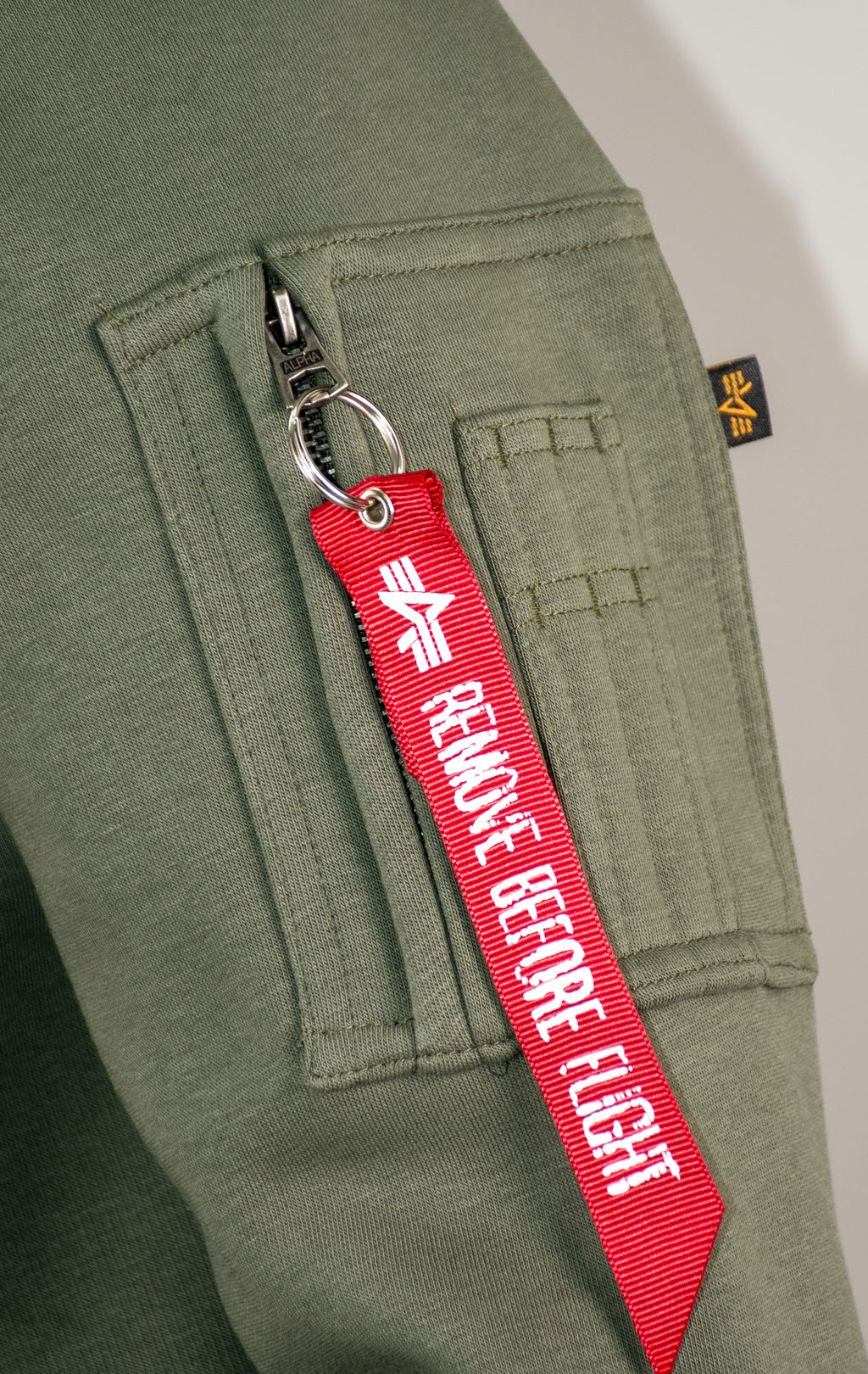 Толстовка ALPHA INDUSTRIES EMB HOODY dark olive 