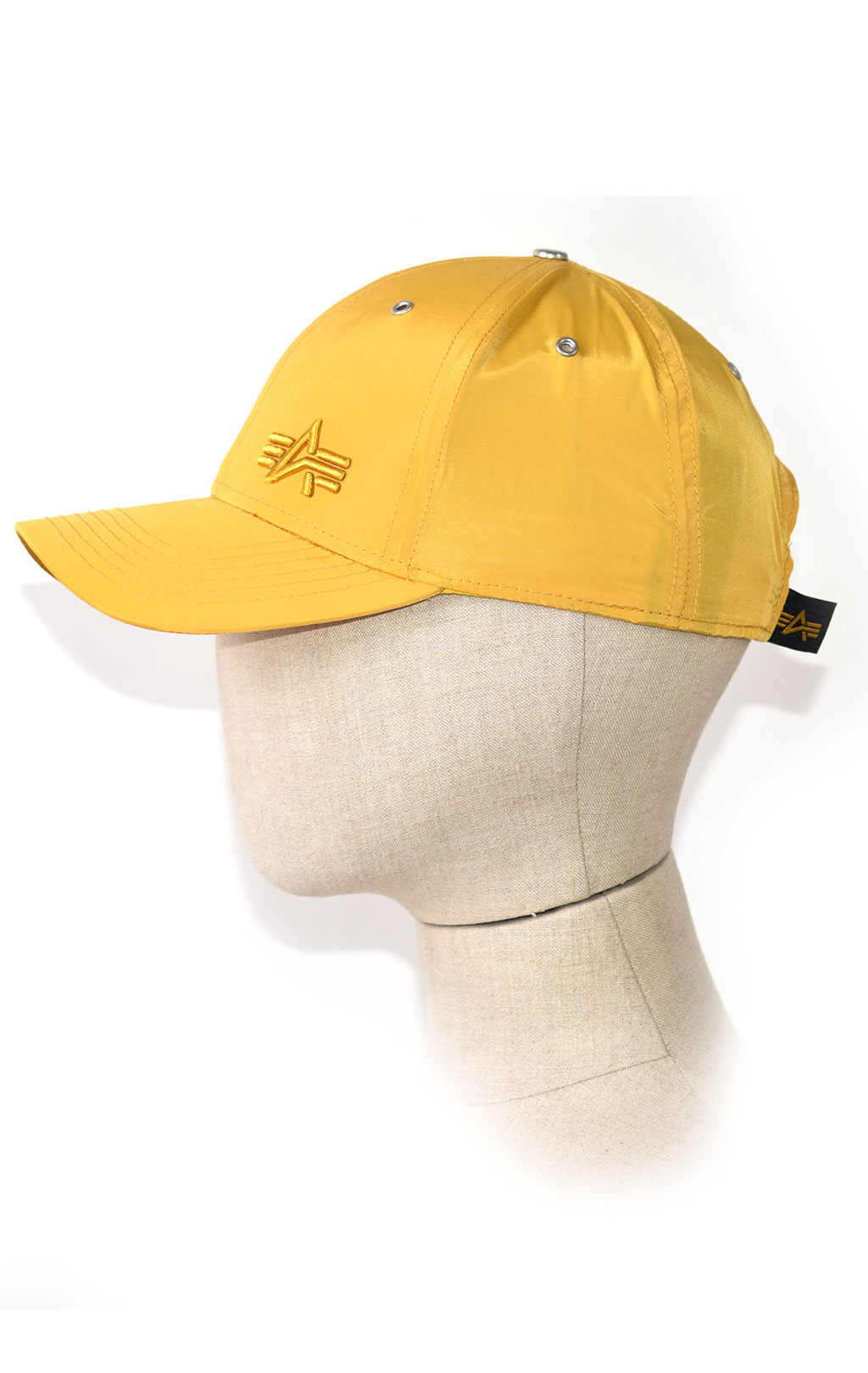 Бейсболка ALPHA INDUSTRIES SMALL LOGO FLIGHT CAP wheat 