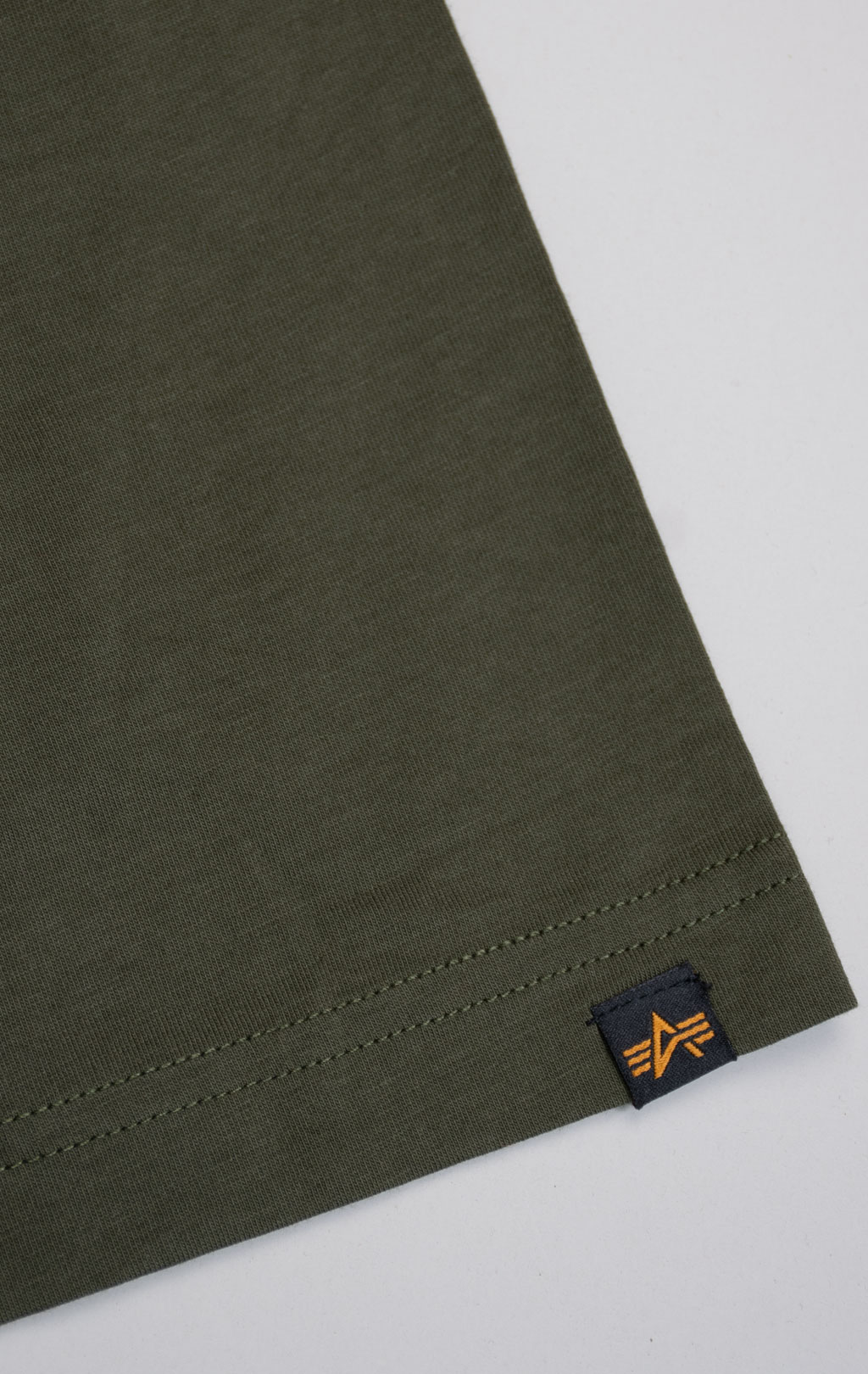 Футболка ALPHA INDUSTRIES TOP GUN LOGO TEE olive 