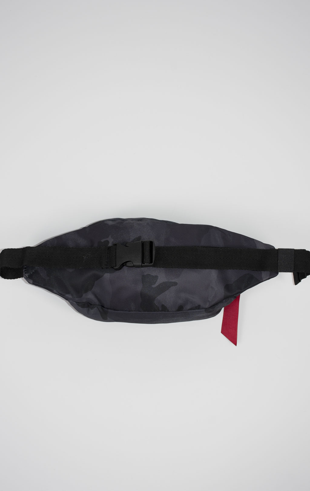 Сумка поясная ALPHA INDUSTRIES CREW WAIST BAG CAMO black camo 
