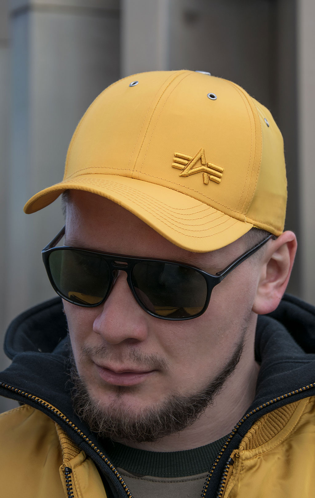 Бейсболка ALPHA INDUSTRIES SMALL LOGO FLIGHT CAP wheat 