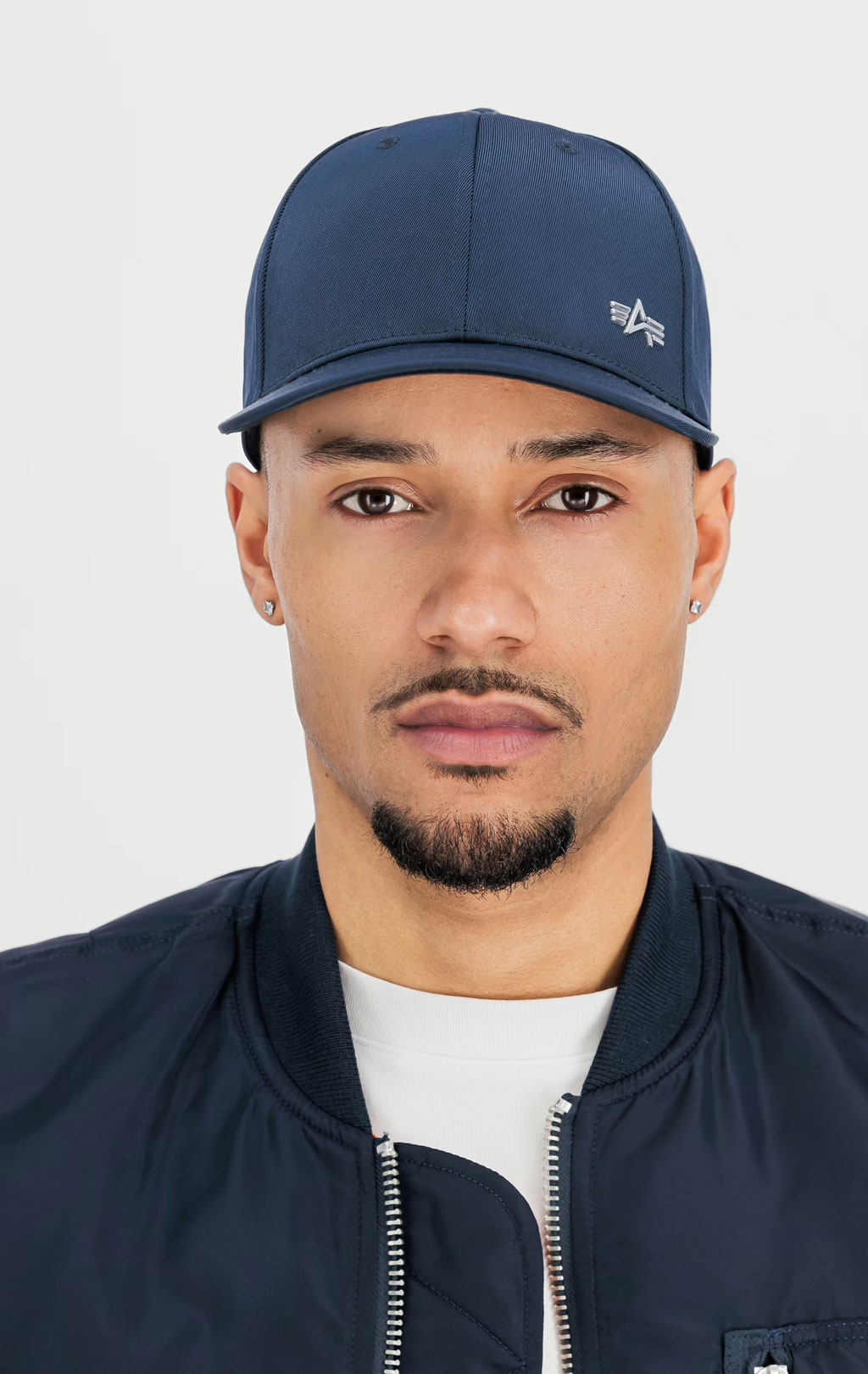 Бейсболка ALPHA INDUSTRIES METAL LABEL CAP rep. blue/chrome 