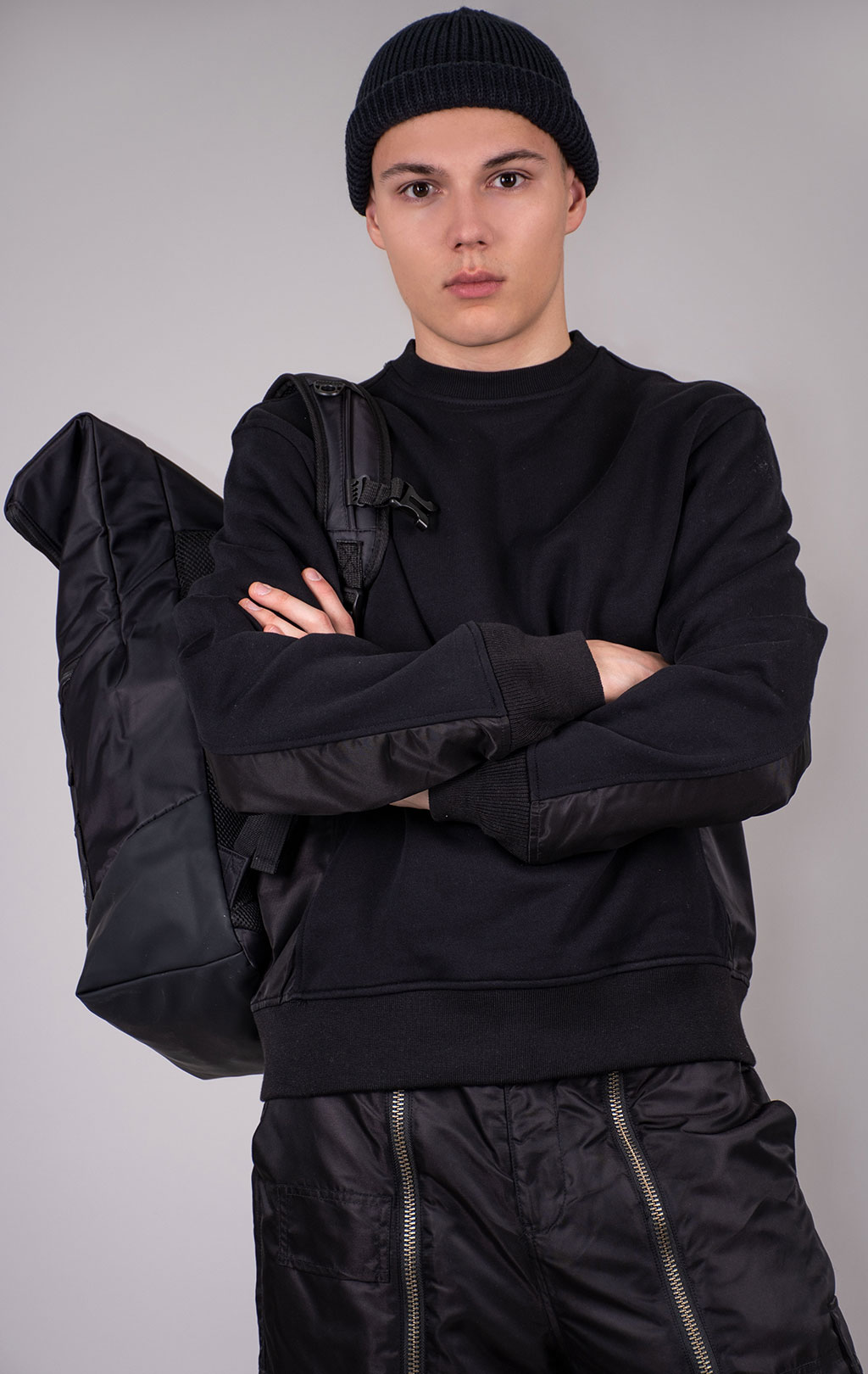 Свитшот ALPHA INDUSTRIES MIXED MEDIA CREWNECK FW 24/25 black 