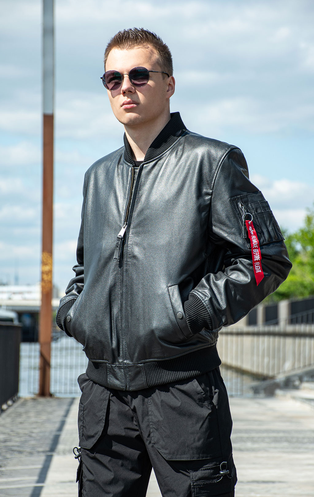 Куртка-бомбер лётная ALPHA INDUSTRIES LEATHER LF MA-1 black 