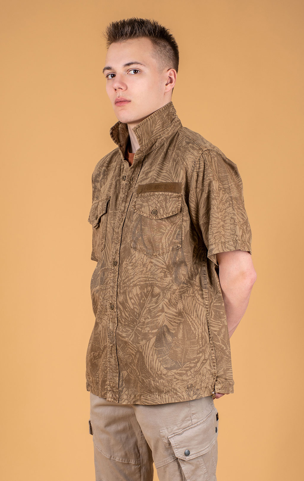 Рубашка ALPHA INDUSTRIES BOTANIC JUNGLE CAMO SS SHIRT SS 25 m brown botanic jungle camo 