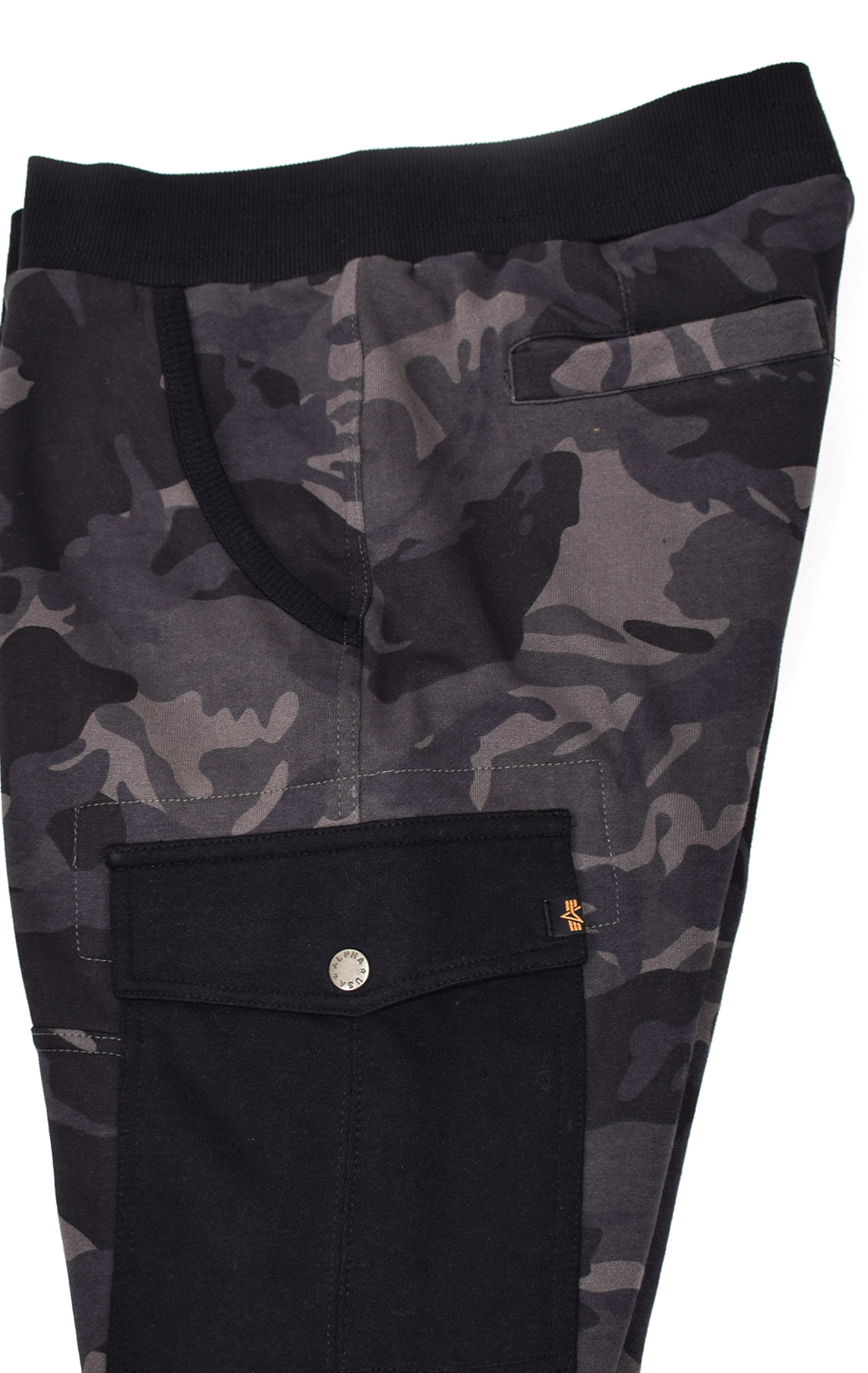 Брюки спортивные джоггеры ALPHA INDUSTRIES CARGO JOGGER black camo 