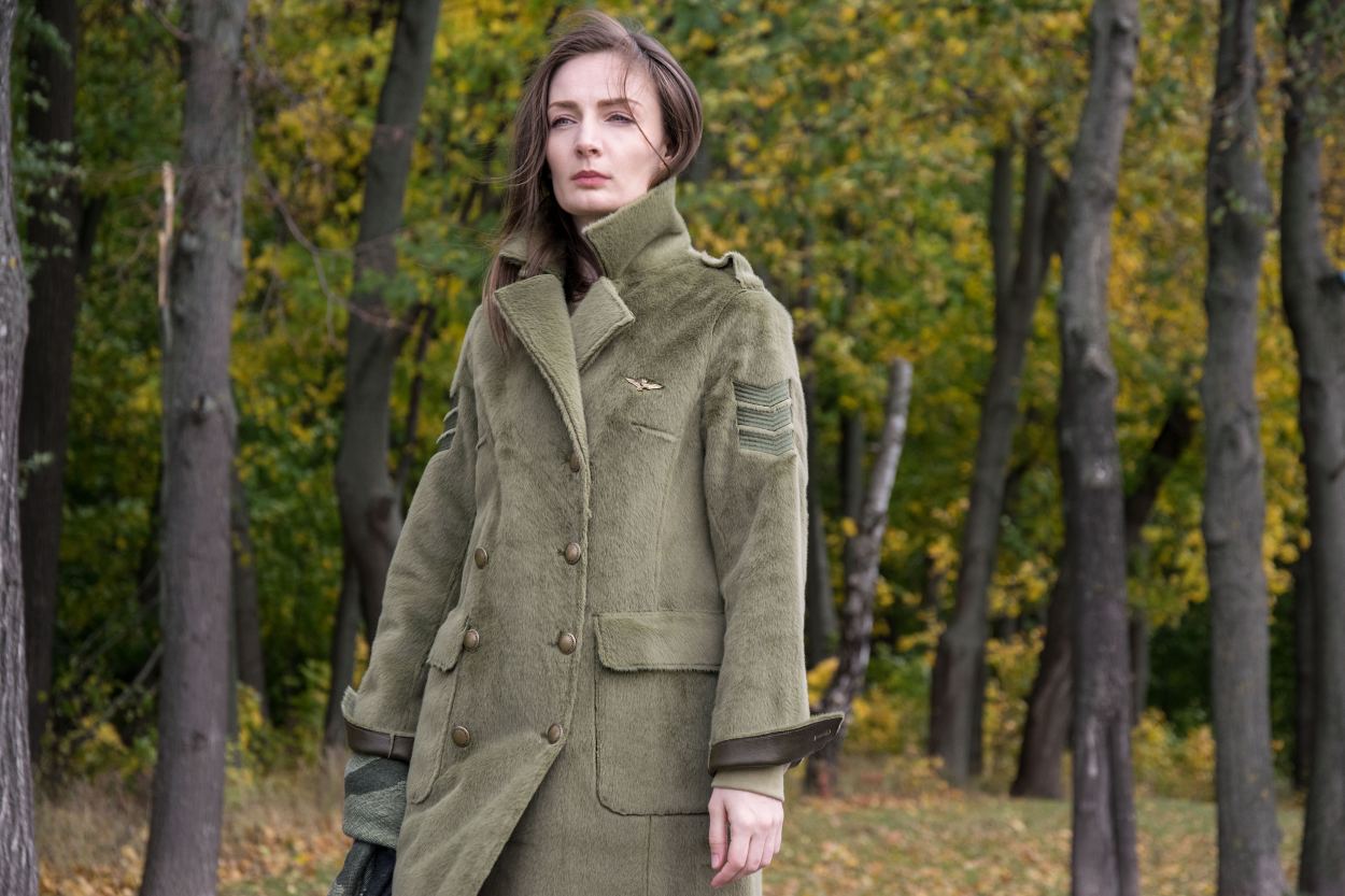 Женское-пальто-AERONAUTICA-MILITARE-FW-22-23-m-CN-verde-oliva-(AB-2047)-2.jpg