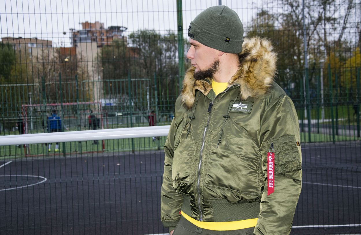 Короткая аляска с капюшоном Alpha Industries