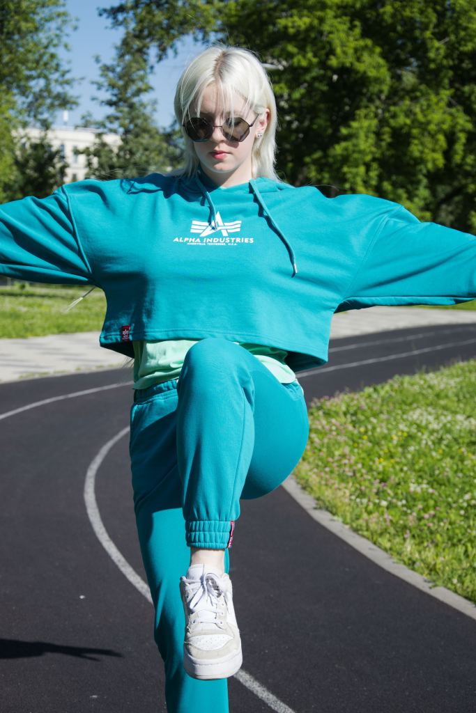 Женская толстовка ALPHA INDUSTRIES BASIC HOODY COS blue lagoon (1).jpg Женская толстовка ALPHA INDUSTRIES BASIC HOODY COS blue lagoon (1).jpg