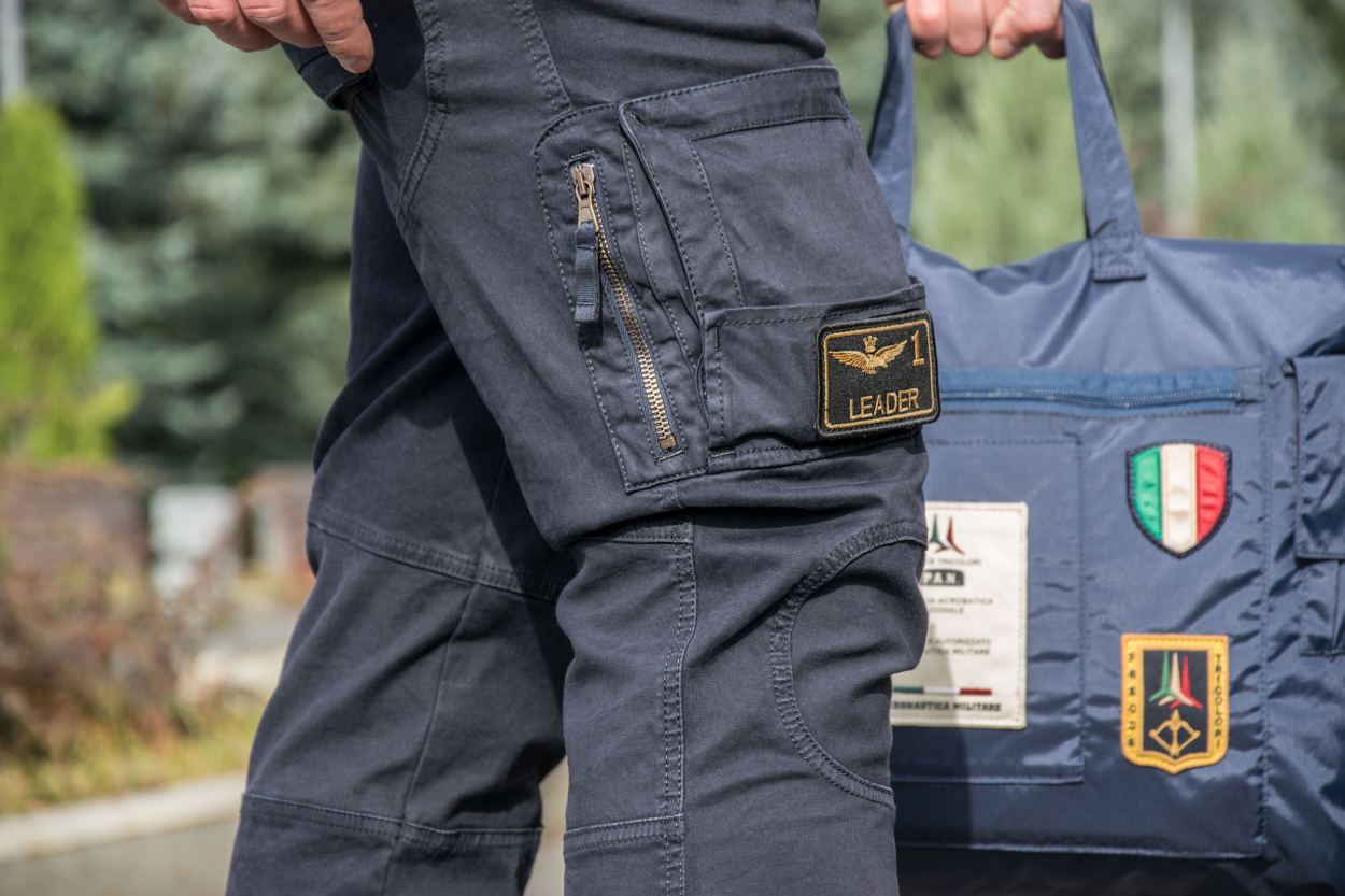 Брюки-карго-AERONAUTICA-MILITARE-плотные-FW-22-23-AL-blue-black-(PA-939)-5.jpg Брюки-карго-AERONAUTICA-MILITARE-плотные-FW-22-23-AL-blue-black-(PA-939)-5.jpg
