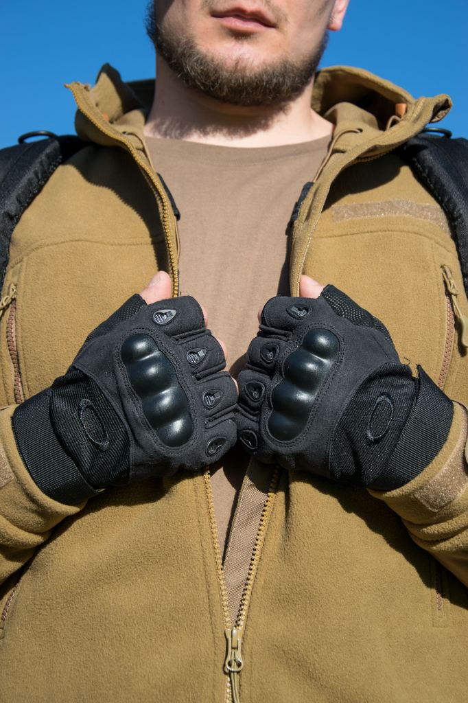 Перчатки тактические OK с пласт. защитой без пальцев black,  в .