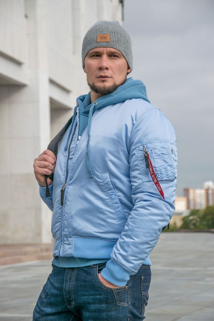 Бомбер-ALPHA-INDUSTRIES-VF-59-MA-1-light-blue-1.jpg