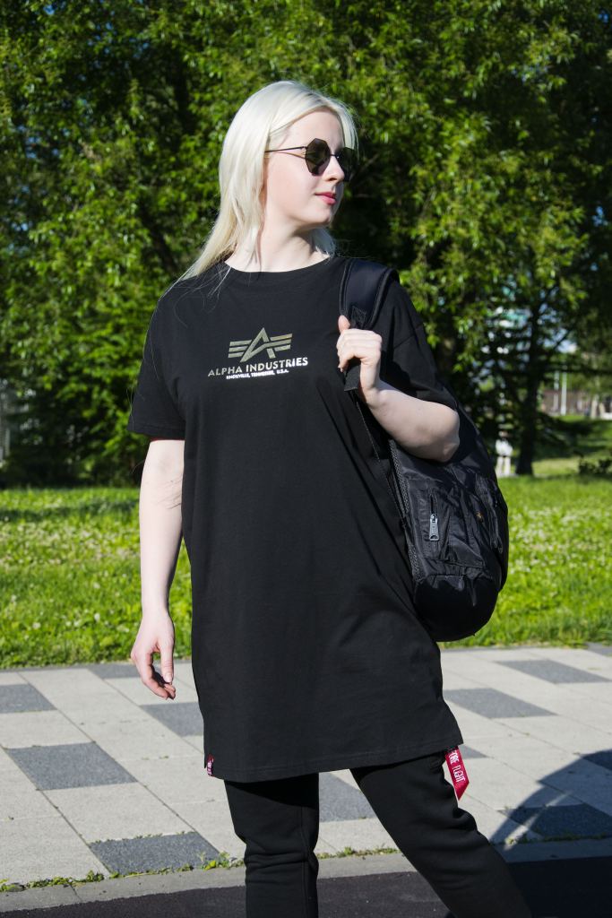 Женская футболка ALPHA INDUSTRIES BASIC T LONG FOIL PRINT blackyellow-gold фото 2