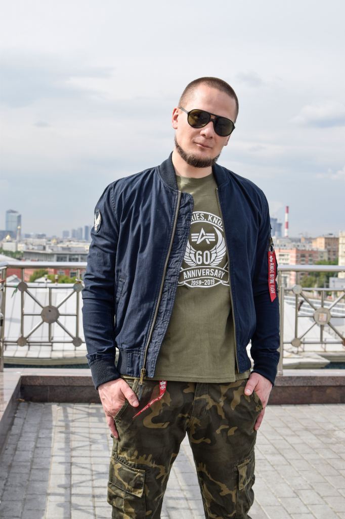 Ветровка-бомбер мужская ALPHA INDUSTRIES 