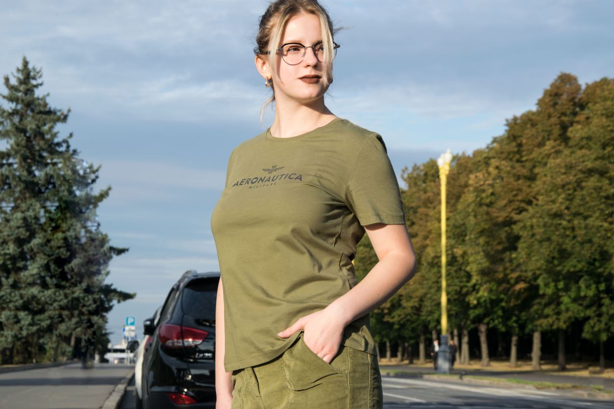 Женская-футболка-AERONAUTICA-MILITARE-FW-22-23-TR-verde-oliva-(TS-2031)-4.jpg