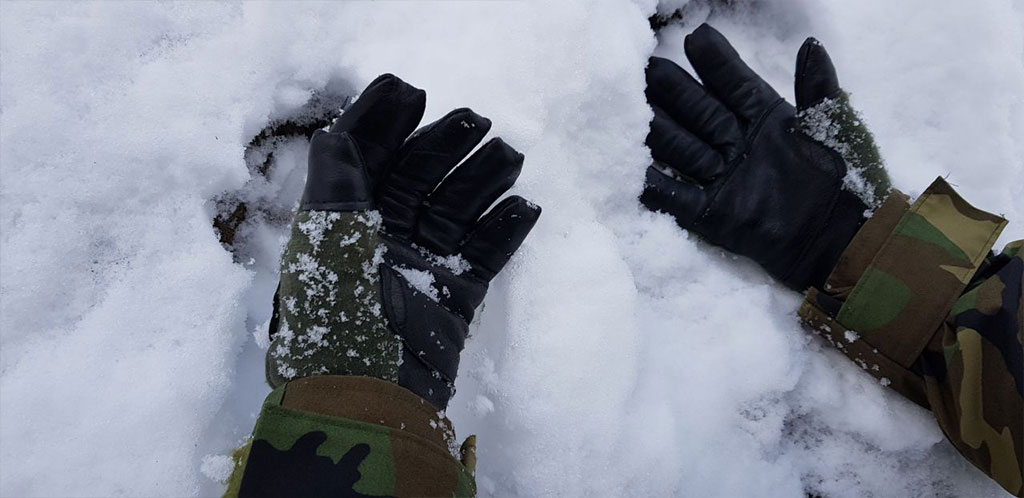 Сегодня мы взяли на жесткий тест летные утепленные перчатки США