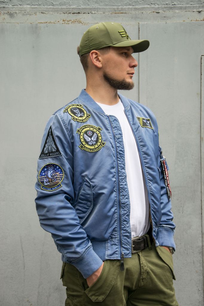 Голубая мужская ветровка ALPHA INDUSTRIES FEAR THE BONES BATTLEWASH L 2B