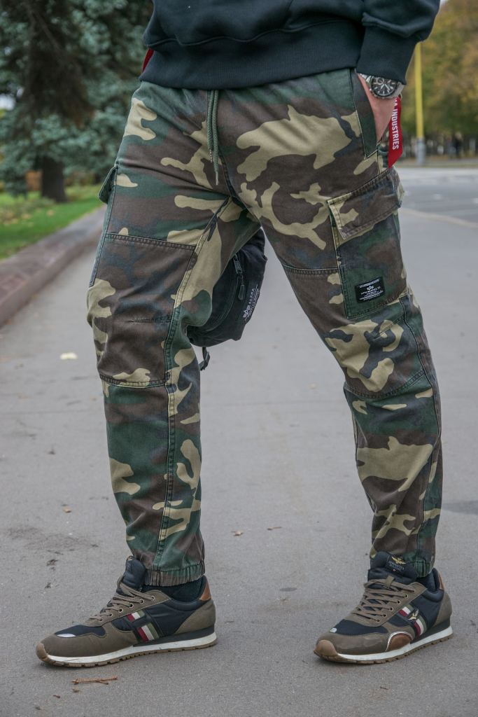 Брюки джоггеры ALPHA-INDUSTRIES COTTON JOGGER camo woodland