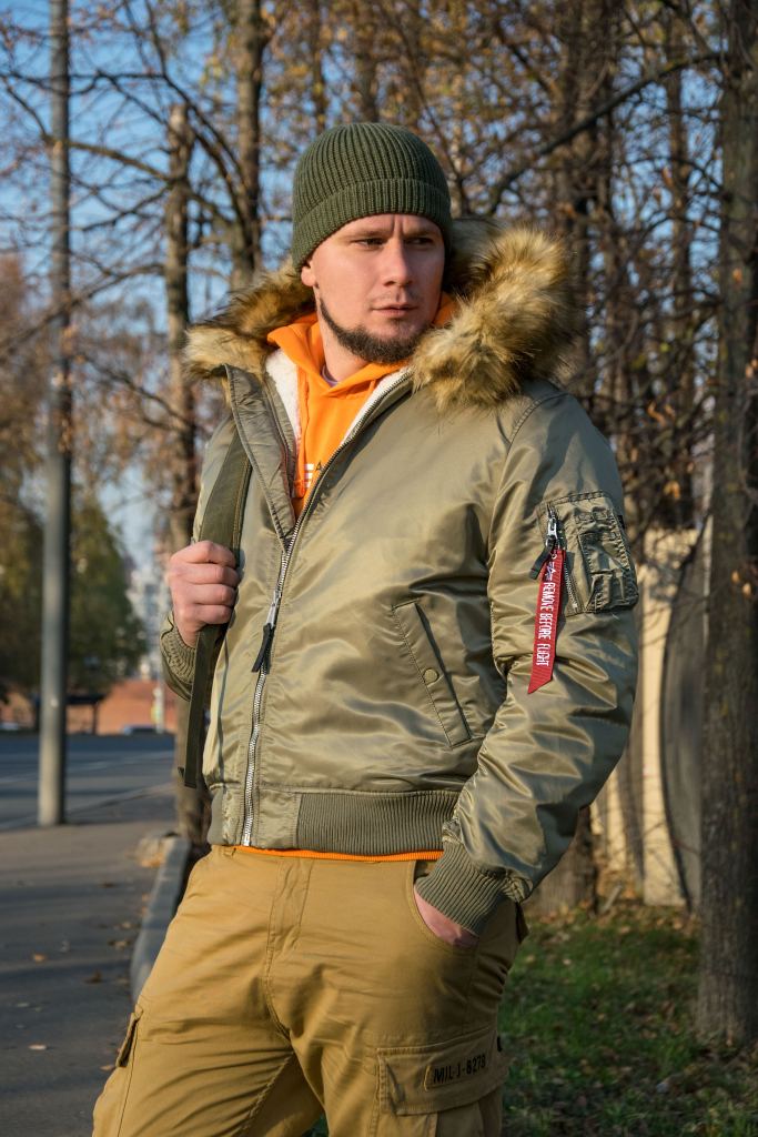 куртка с трикотажным поясом