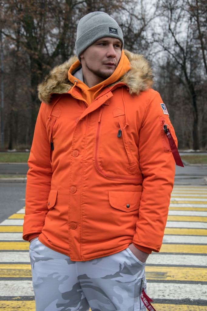 Мужская аляска ALPHA INDUSTRIES EXPLORER FLAME ORANGE