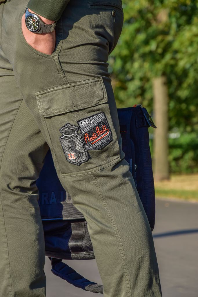 Брюки-карго-AERONAUTICA-MILITARE-SS-22-AL-verde-militare-(PA-1475)-2.jpg Брюки-карго-AERONAUTICA-MILITARE-SS-22-AL-verde-militare-(PA-1475)-2.jpg