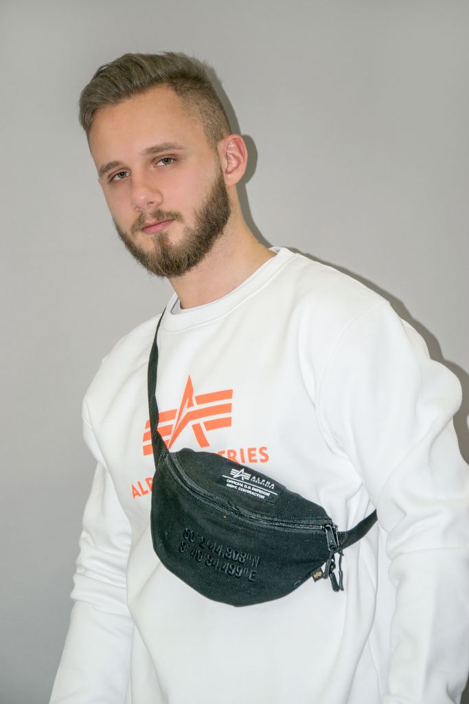 Свитшот ALPHA INDUSTRIES BASIC SWEATER white neon orange фото 2