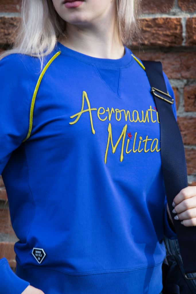 Дизайнерская женская кофта Aeronautica Militare
