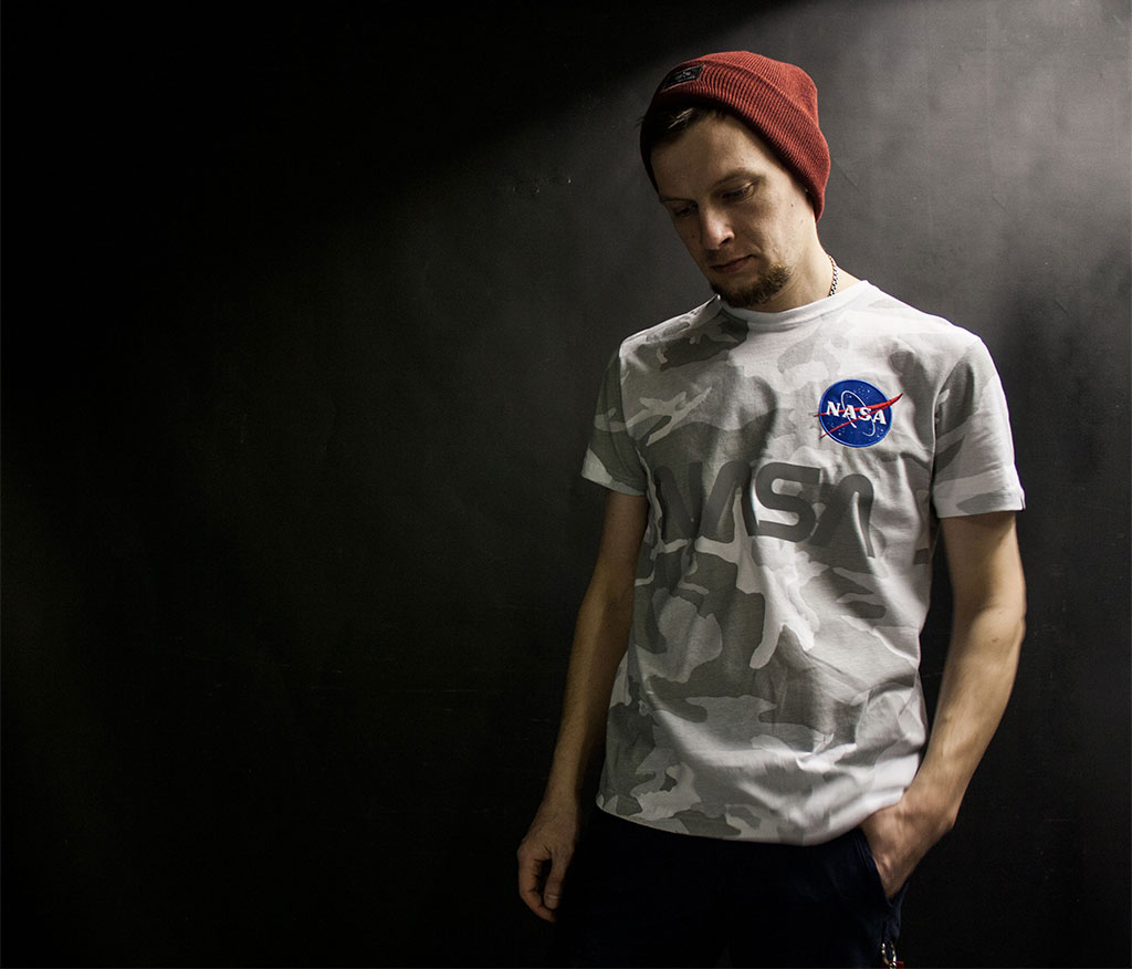 футболка мужская белый камуфляж, NASA Alpha Industries, футболка alpha industries nasa