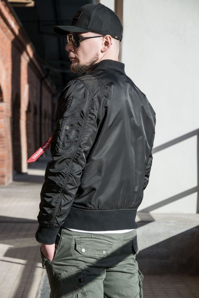 Ветровка-бомбер лётная ALPHA INDUSTRIES SQUADRON BATTLEWASH L2B SS22 black фото 3