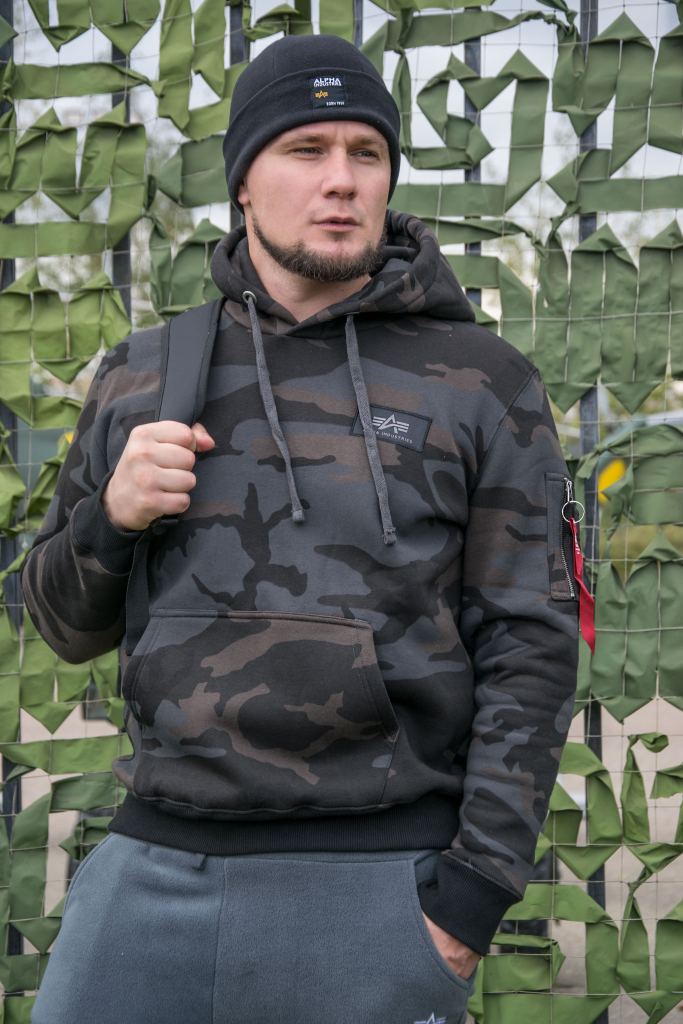 Толстовка-ALPHA-INDUSTRIES-BACK-PRINT-HOODY-CAMO-black-camo-3.jpg