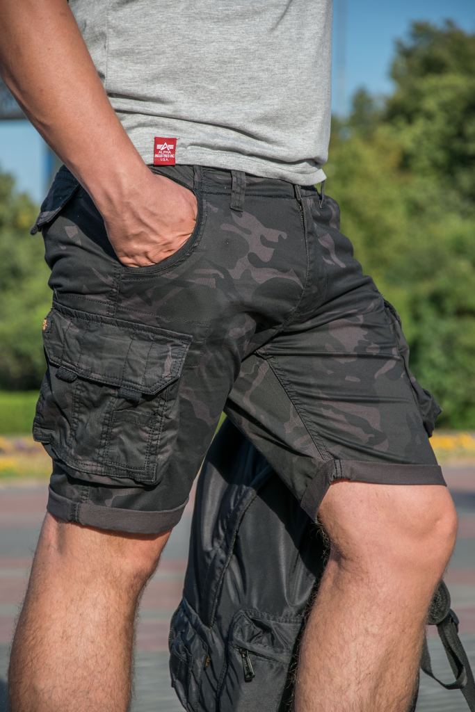 black camo, ALPHA INDUSTRIES SHORT купить CREW Интернет-магазине в Шорты