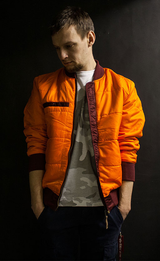 самый большой выбор бомберов Alpha Industries бомбер МА1 Альфа Индастриз, бомбер с оранжевой подкладкой наизнанку