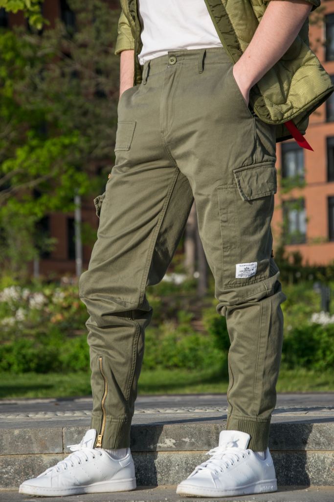 брюки в стиле милитари