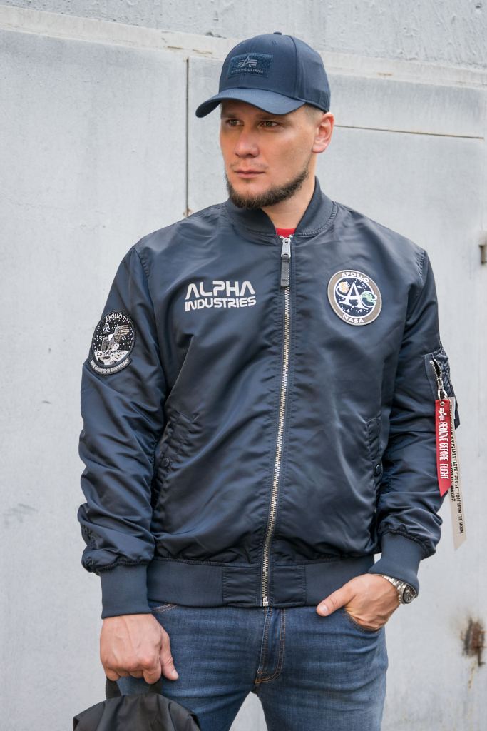 Ветровка бомбер из авиационного нейлона ALPHA INDUSTRIES MOON LANDING REVERSIBLE MA 1